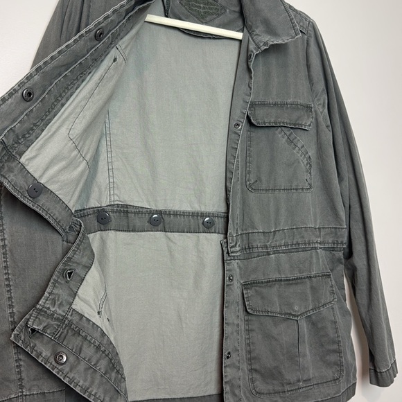 Jou Jou Woman’s Lightweight Green Khaki Distressed Utility Jacket /Half Cropped - Picture 8 of 8